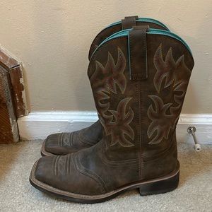 Ariat cowboy boots Womens 10